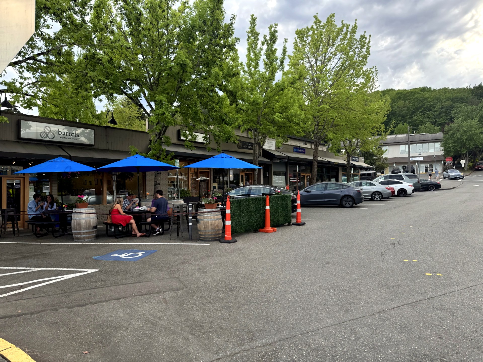 Outdoor dining at Barrels wine bar